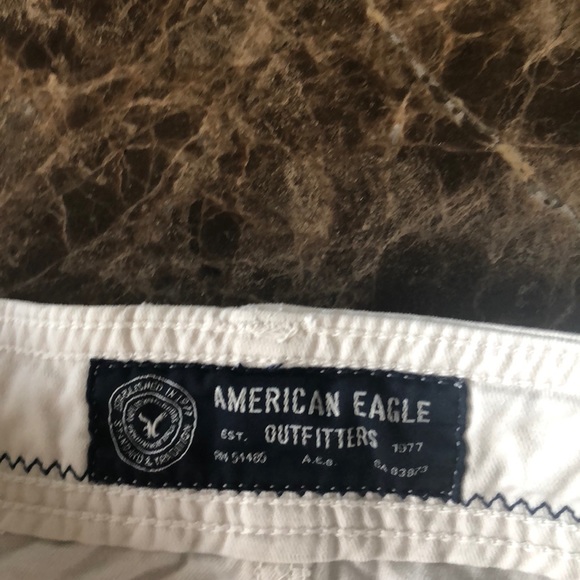 Stone color cargo shorts - Picture 3 of 4